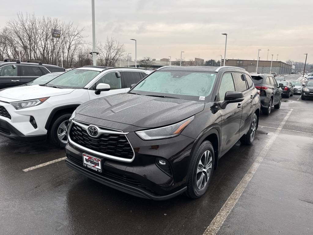 2021 Toyota Highlander XLE — SUV — 99,298 mi — Hartford, CT
