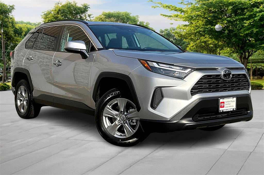 2025 Toyota RAV4 XLE — SUV — 2,292 mi — Hartford, CT