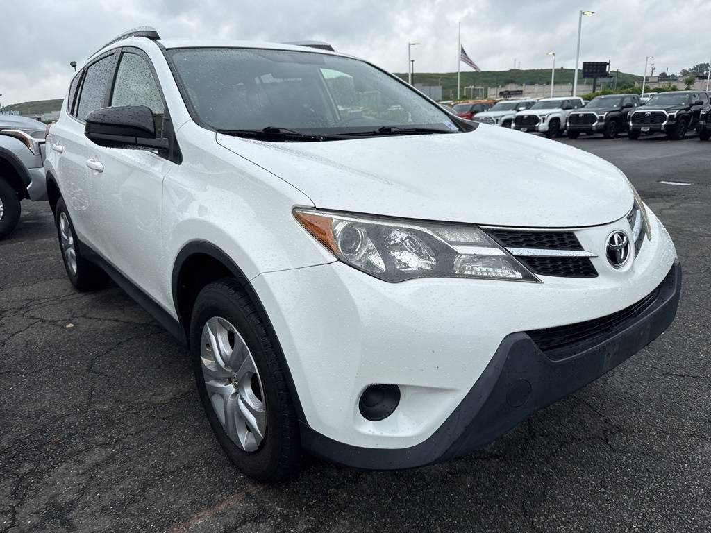 2015 Toyota RAV4 LE — SUV — 95,923 mi — Hartford, CT