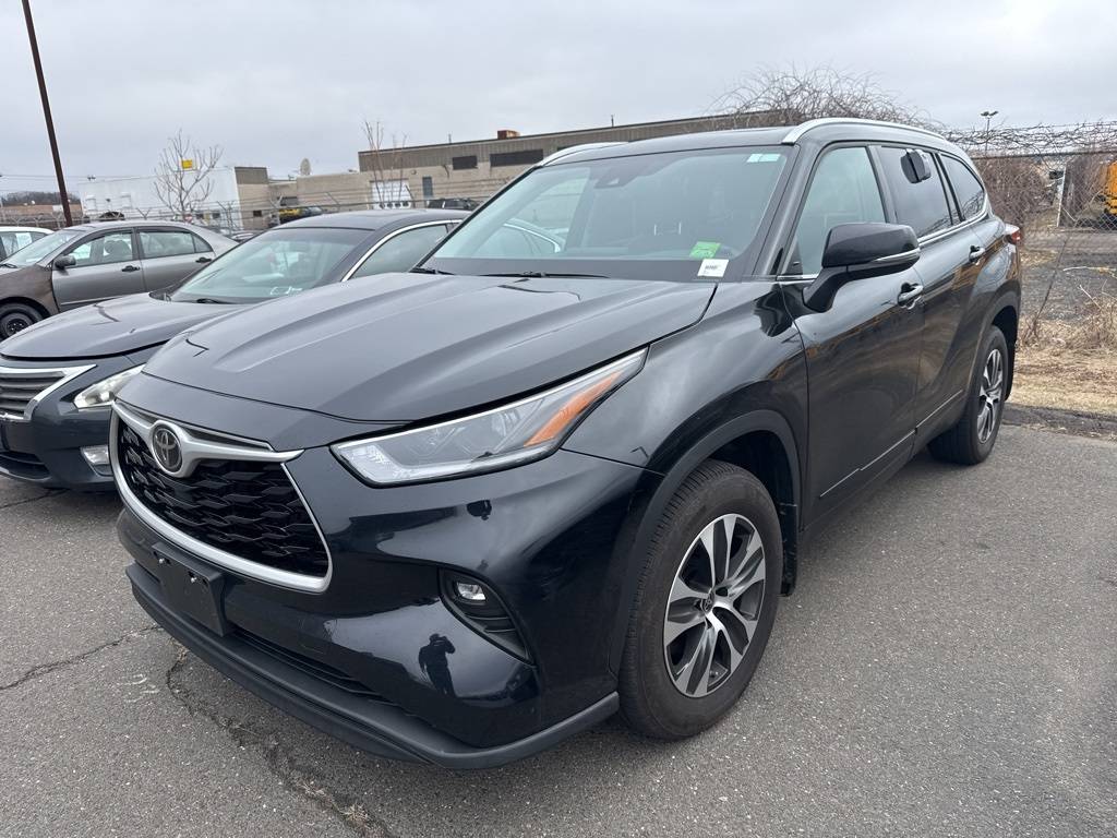 2021 Toyota Highlander XLE — SUV — 26,052 mi — Hartford, CT