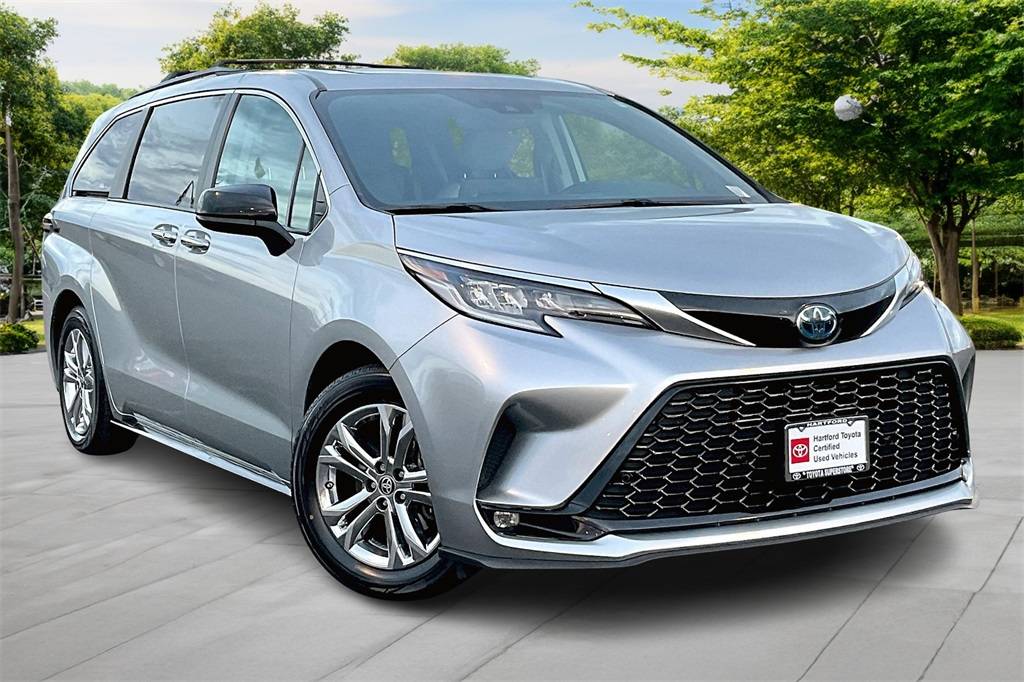 2023 Toyota Sienna XSE — Minivan — 64,861 mi — Hartford, CT