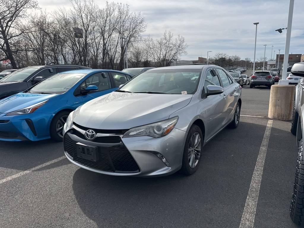 2015 Toyota Camry SE — Sedan — 65,672 mi — Hartford, CT