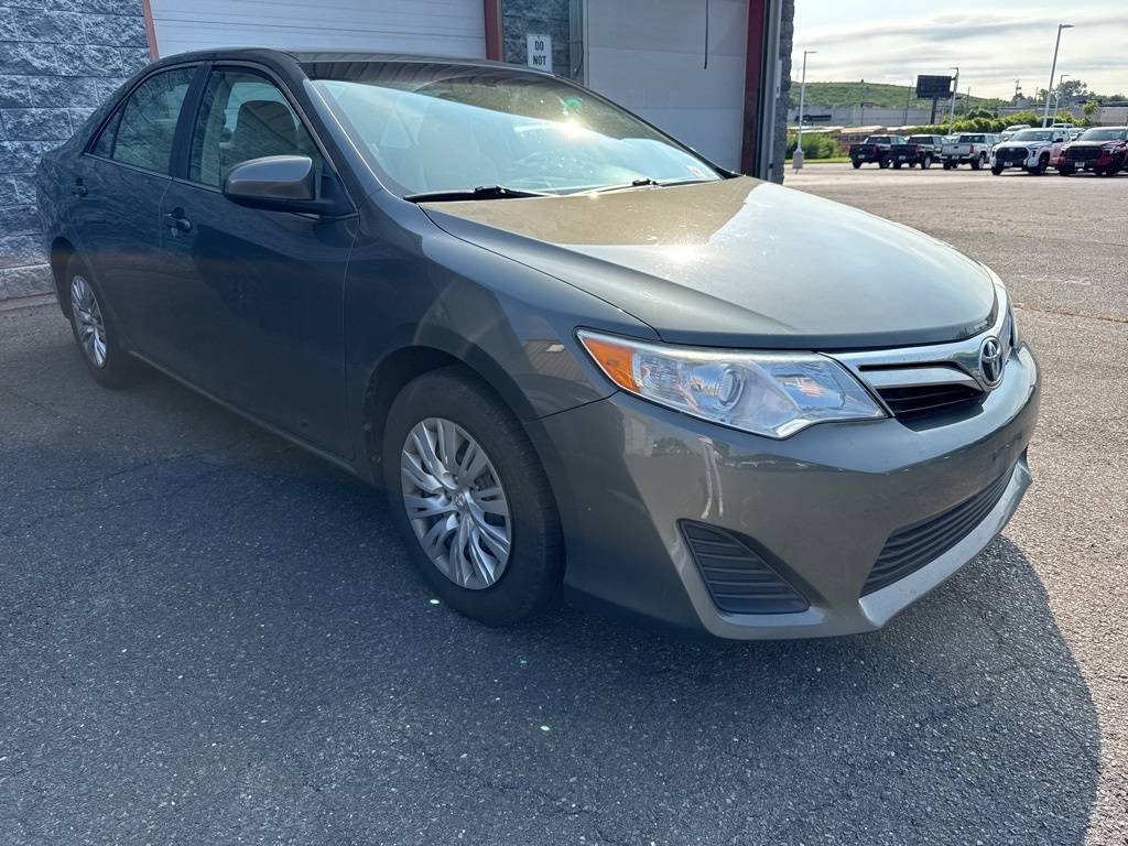 2013 Toyota Camry LE — Sedan — 78,832 mi — Hartford, CT