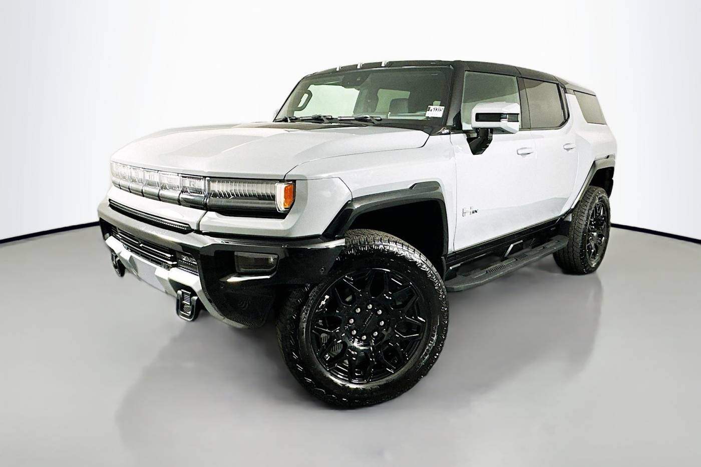 2025 GMC HUMMER EV SUV 2X — SUV — 14,643 mi — Signal Hill, CA