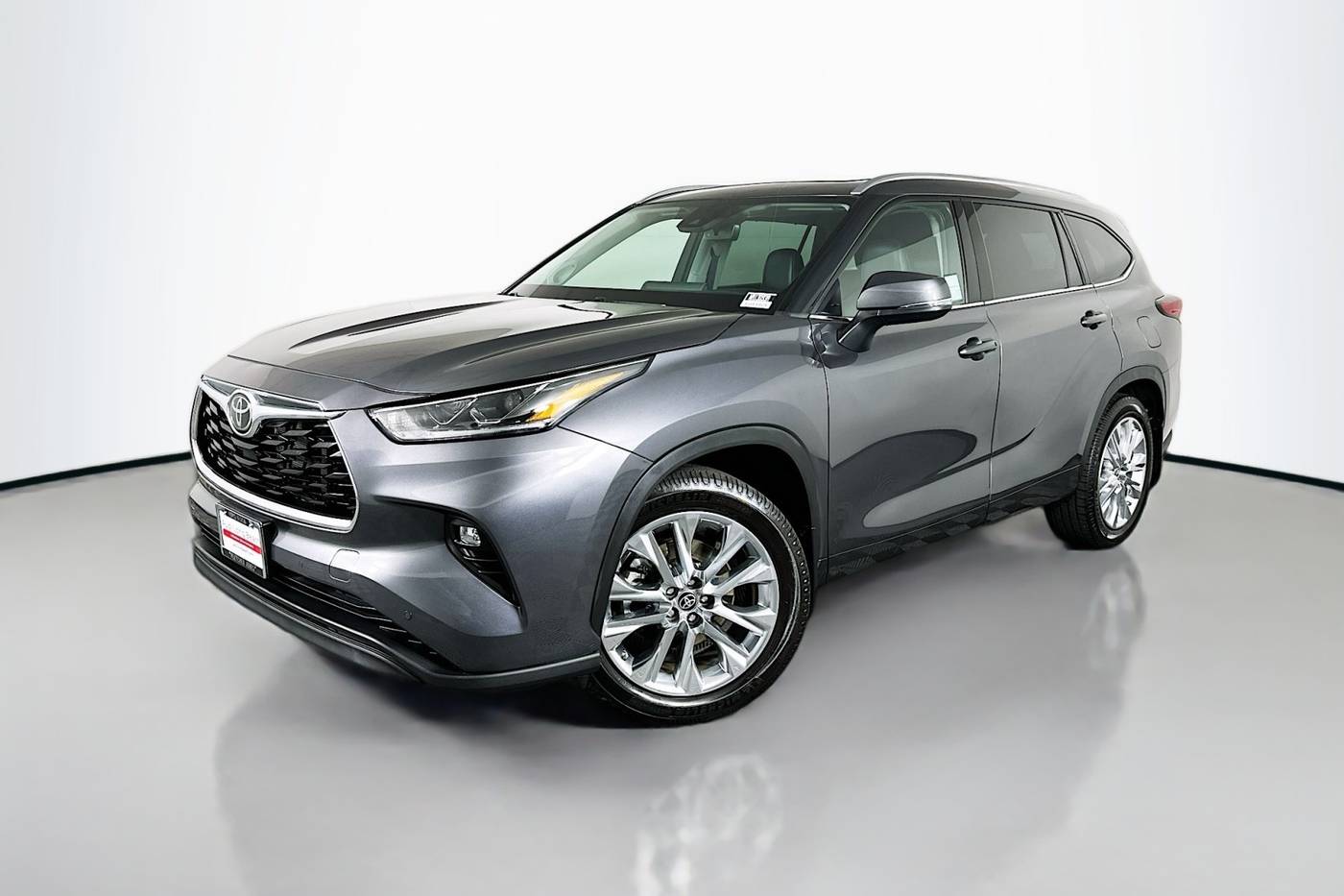 2023 Toyota Highlander Limited — SUV — 31,829 mi — Signal Hill, CA