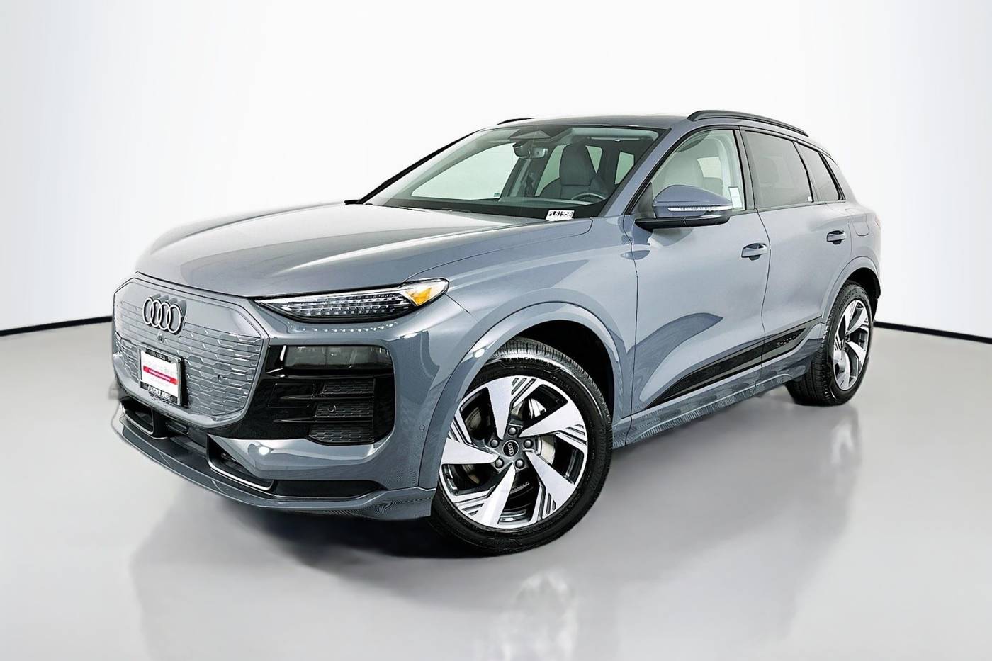 2025 Audi Q6 e-tron Premium Plus — SUV — 4,542 mi — Signal Hill, CA