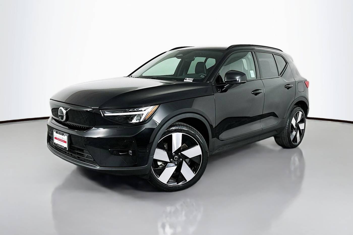 2023 Volvo XC40 Recharge Ultimate — SUV — 20,824 mi — Signal Hill, CA