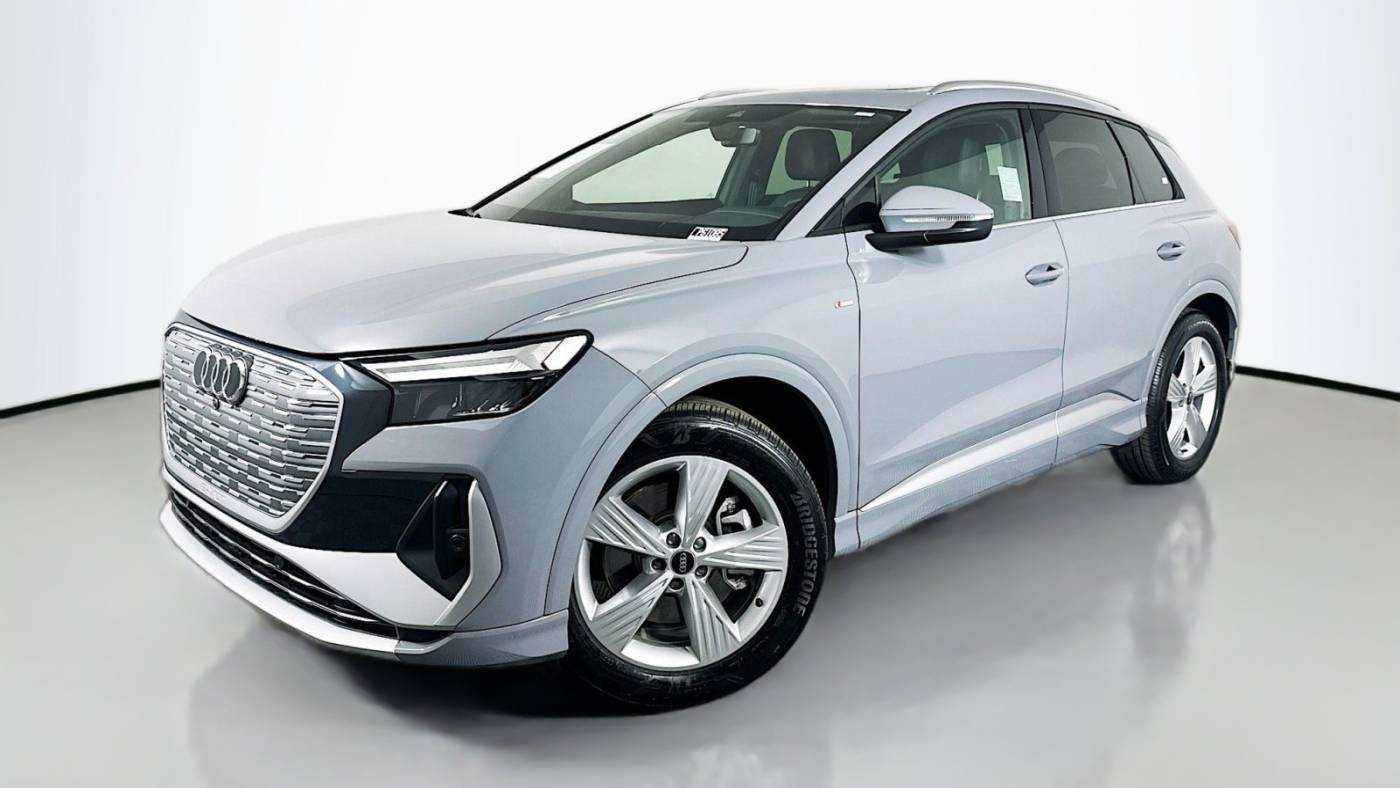 2024 Audi Q4 e-tron Premium — SUV — 4,509 mi — Signal Hill, CA