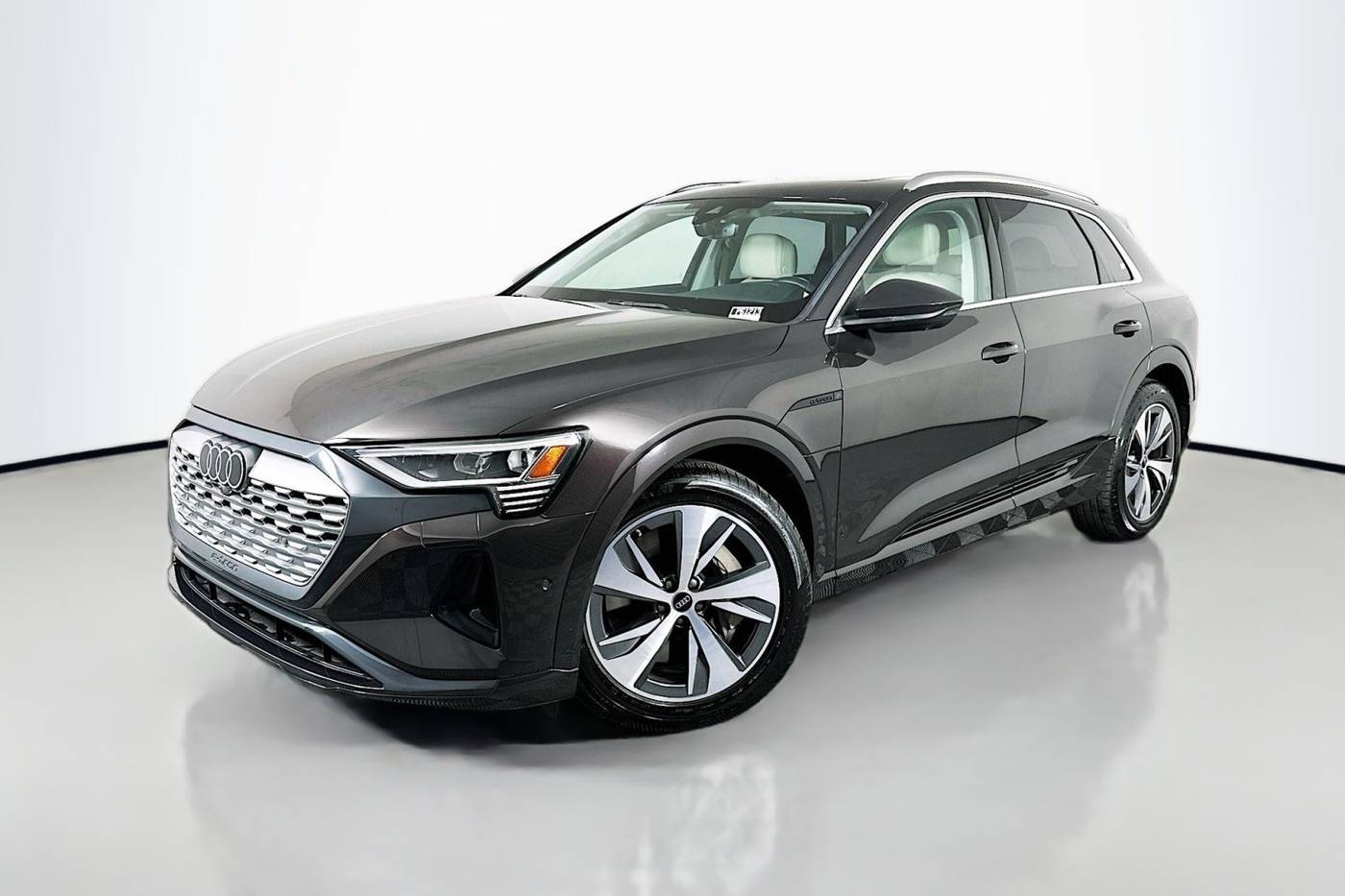 2024 Audi Q8 e-tron Premium Plus — SUV — 4,832 mi — Signal Hill, CA
