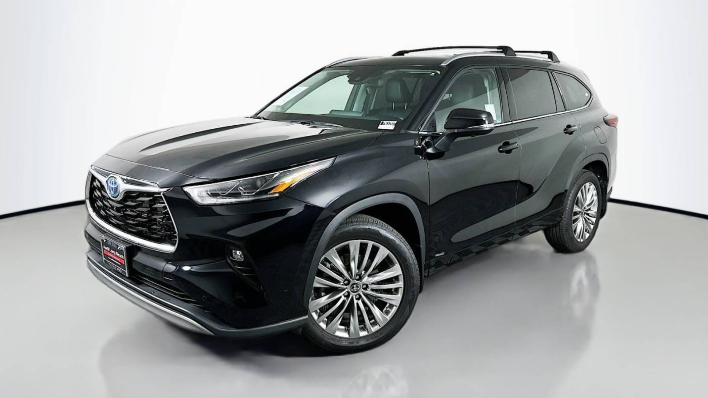 2024 Toyota Highlander Hybrid Platinum