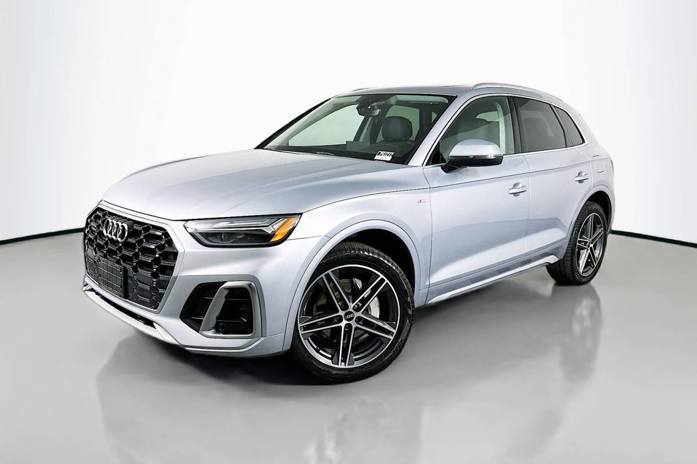 2022 Audi Q5 Plug-In Hybrid e Premium — SUV — 39,492 mi — Signal Hill, CA
