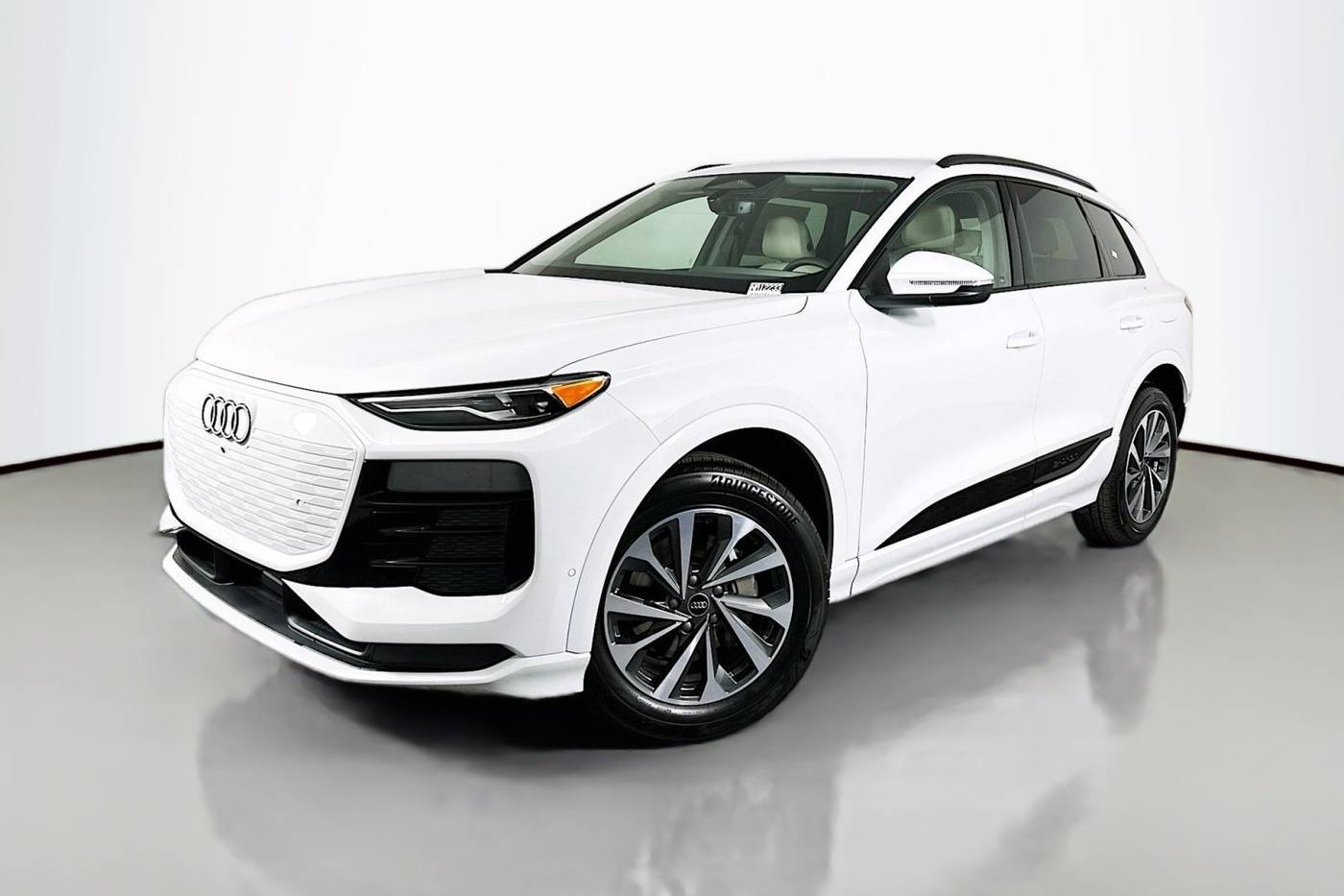 2025 Audi Q6 e-tron Premium — SUV — 3,495 mi — Signal Hill, CA