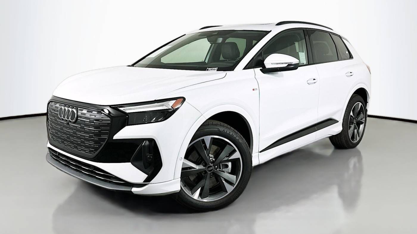 2024 Audi Q4 e-tron Premium Plus — SUV — 3,869 mi — Signal Hill, CA