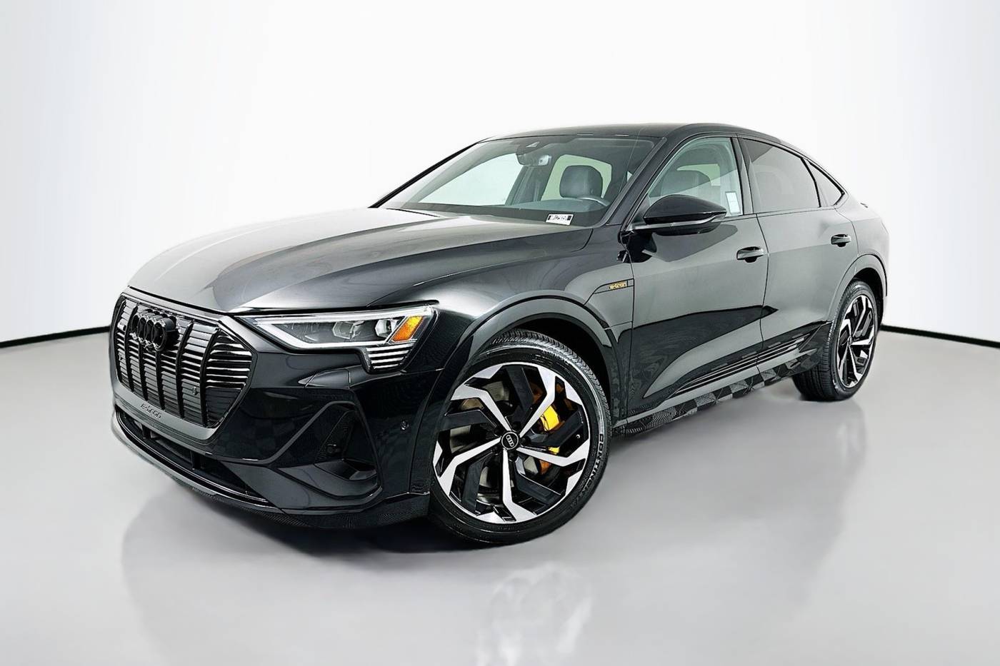 2023 Audi e-tron S line Premium Plus — SUV — 28,359 mi — Signal Hill, CA
