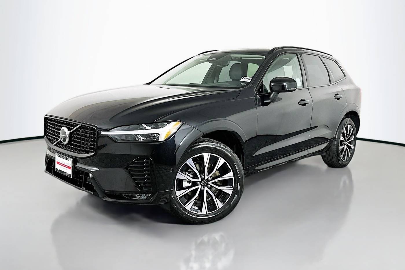 2025 Volvo XC60 Plus — SUV — 12,397 mi — Signal Hill, CA