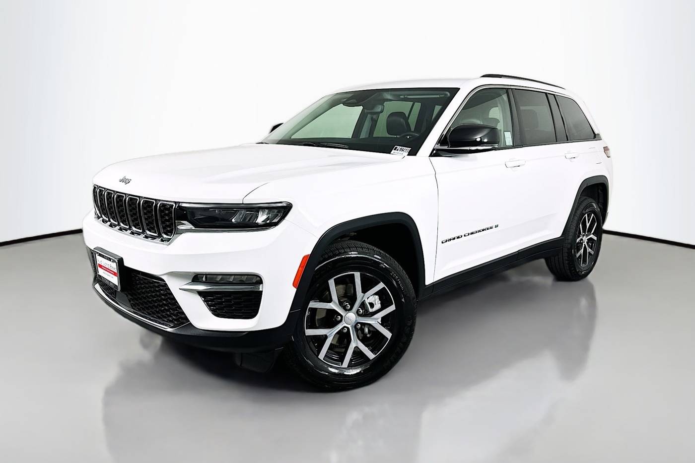 2023 Jeep Grand Cherokee Limited — SUV — 34,544 mi — Signal Hill, CA