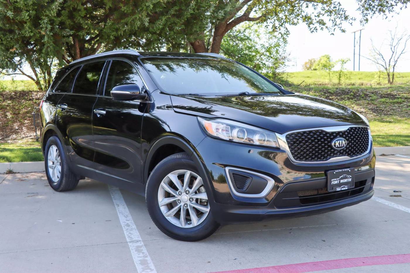 2016 Kia Sorento LX V6 — SUV — 142,493 mi — Fort Worth, TX