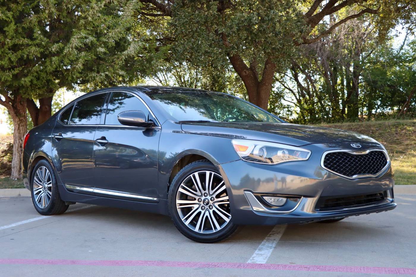 2016 Kia Cadenza Premium — Sedan — 138,544 mi — Fort Worth, TX
