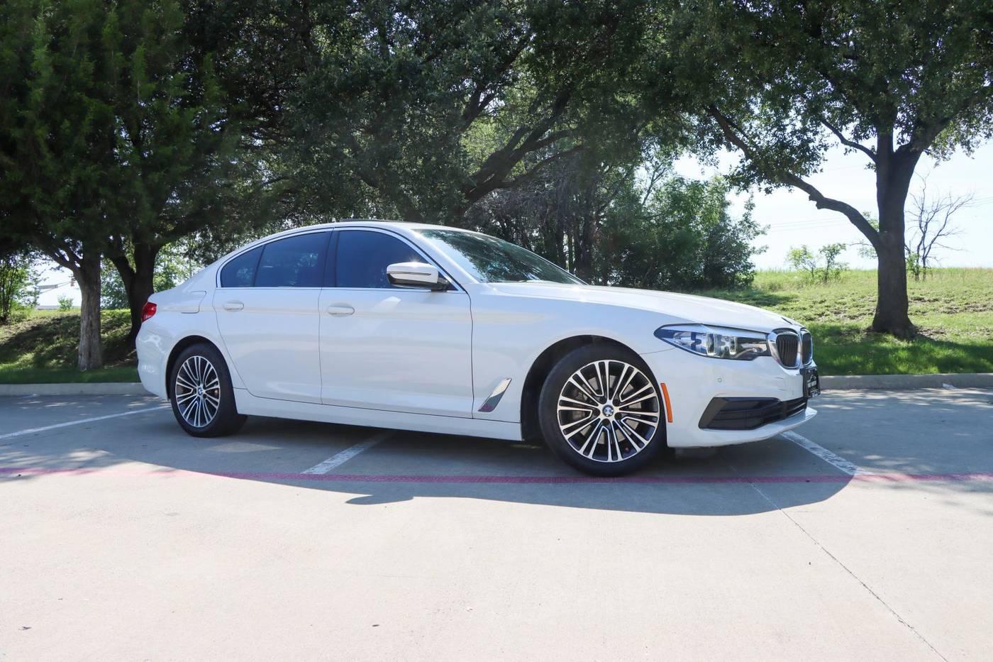 2019 BMW 5 Series 530i