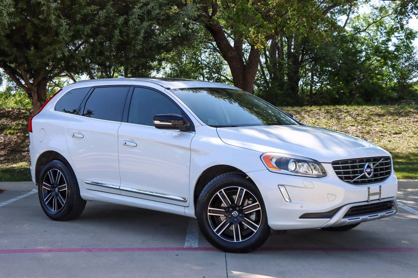 2017 Volvo XC60 Dynamic — SUV — 76,781 mi — Fort Worth, TX