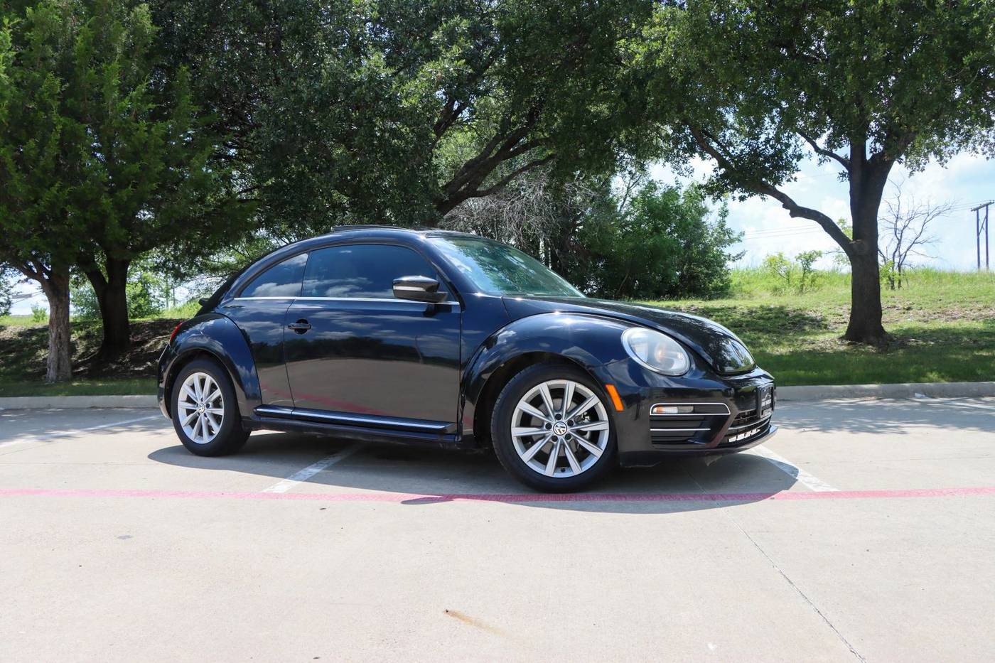 2018 Volkswagen Beetle SE