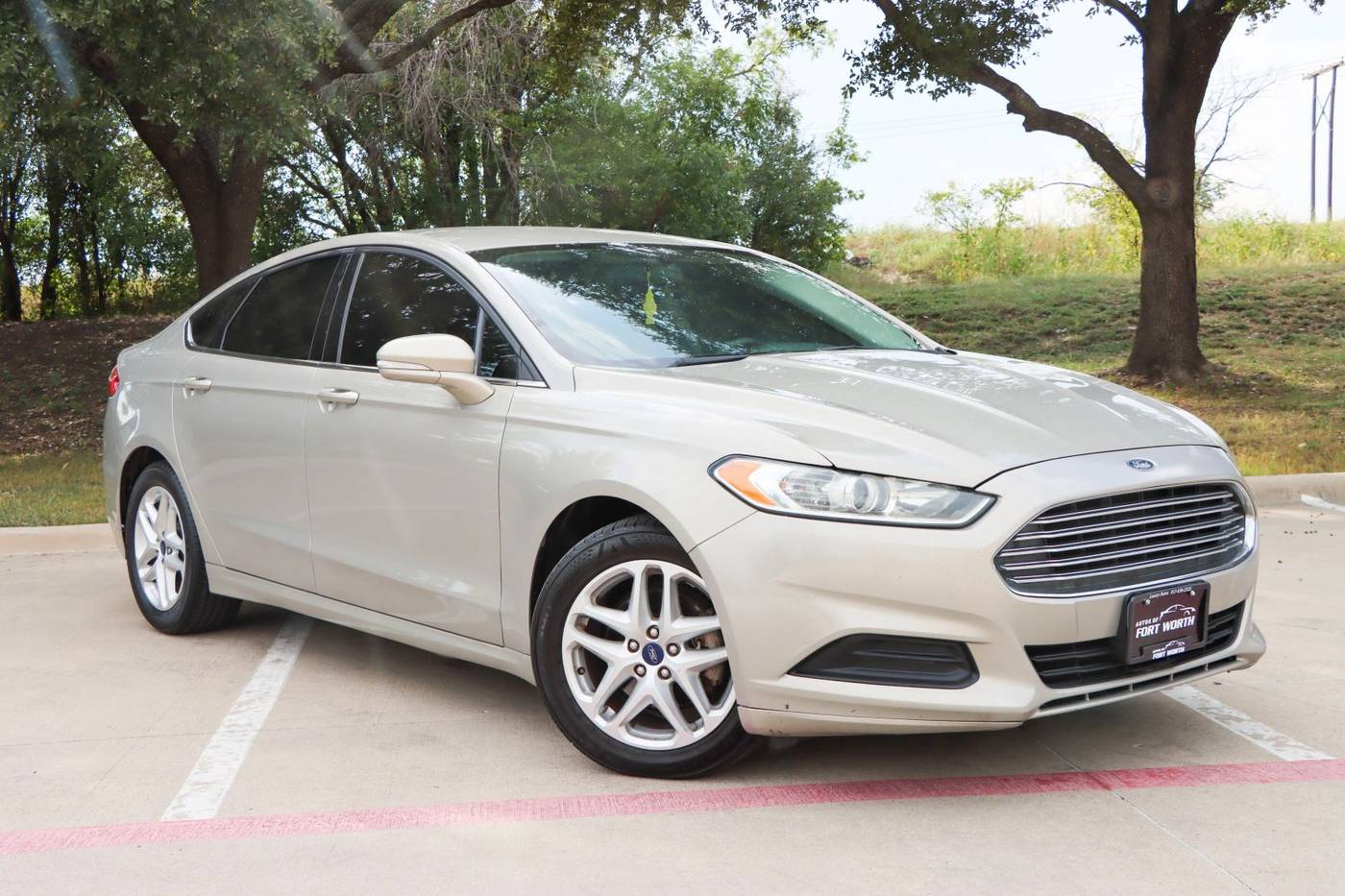 2015 Ford Fusion SE — Sedan — 142,482 mi — Fort Worth, TX