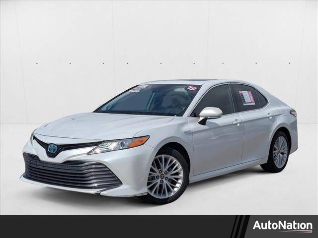 2019 Toyota Camry Hybrid XLE