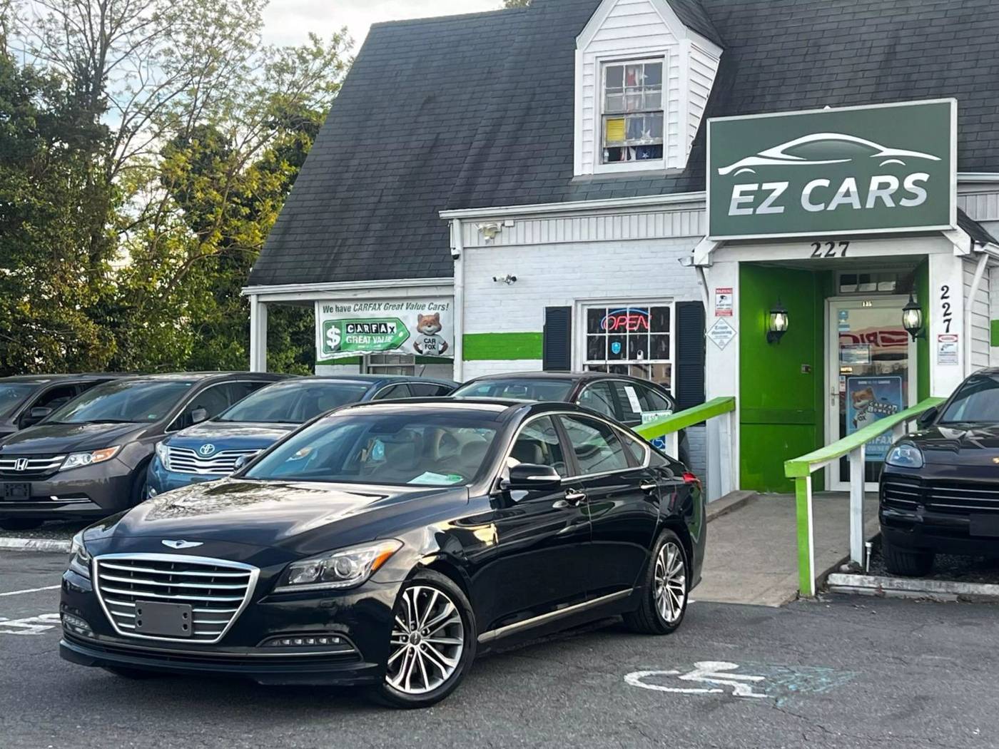 2016 Hyundai Genesis 3.8 — Sedan — 122,938 mi — Stafford, VA