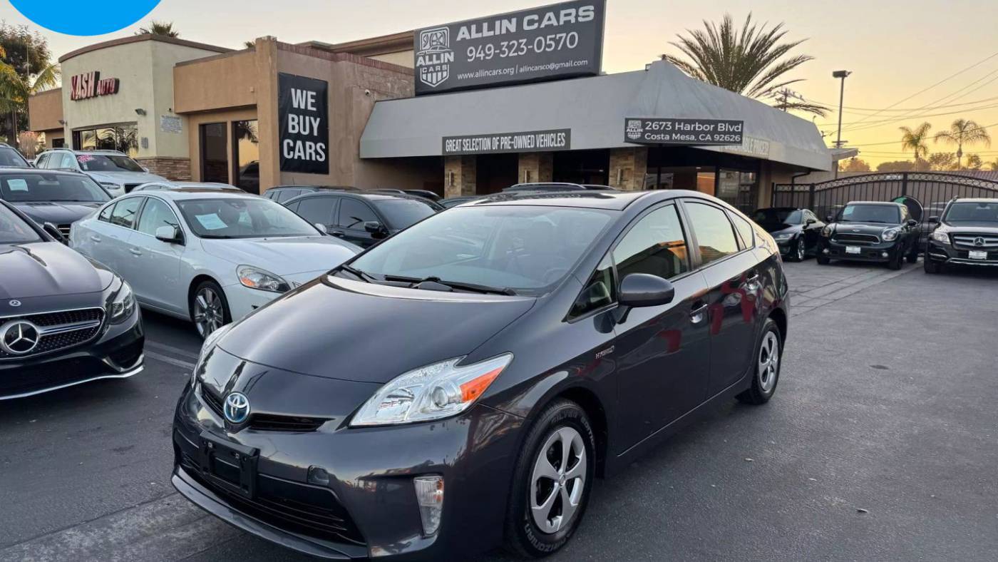 2015 Toyota Prius Two — Hatchback — 120,882 mi — Costa Mesa, CA