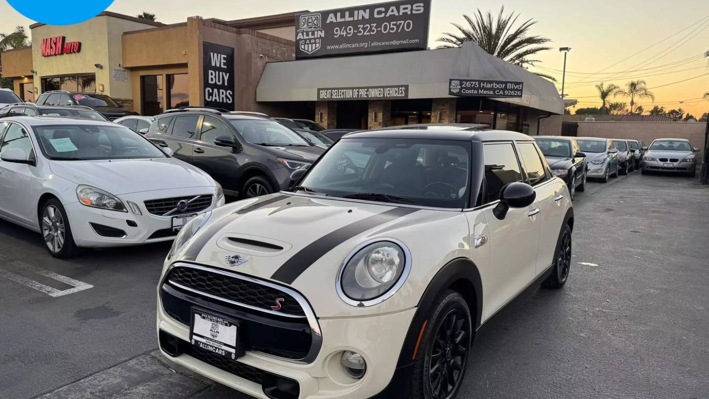2015 MINI Hardtop Cooper S — Hatchback — 71,264 mi — Costa Mesa, CA