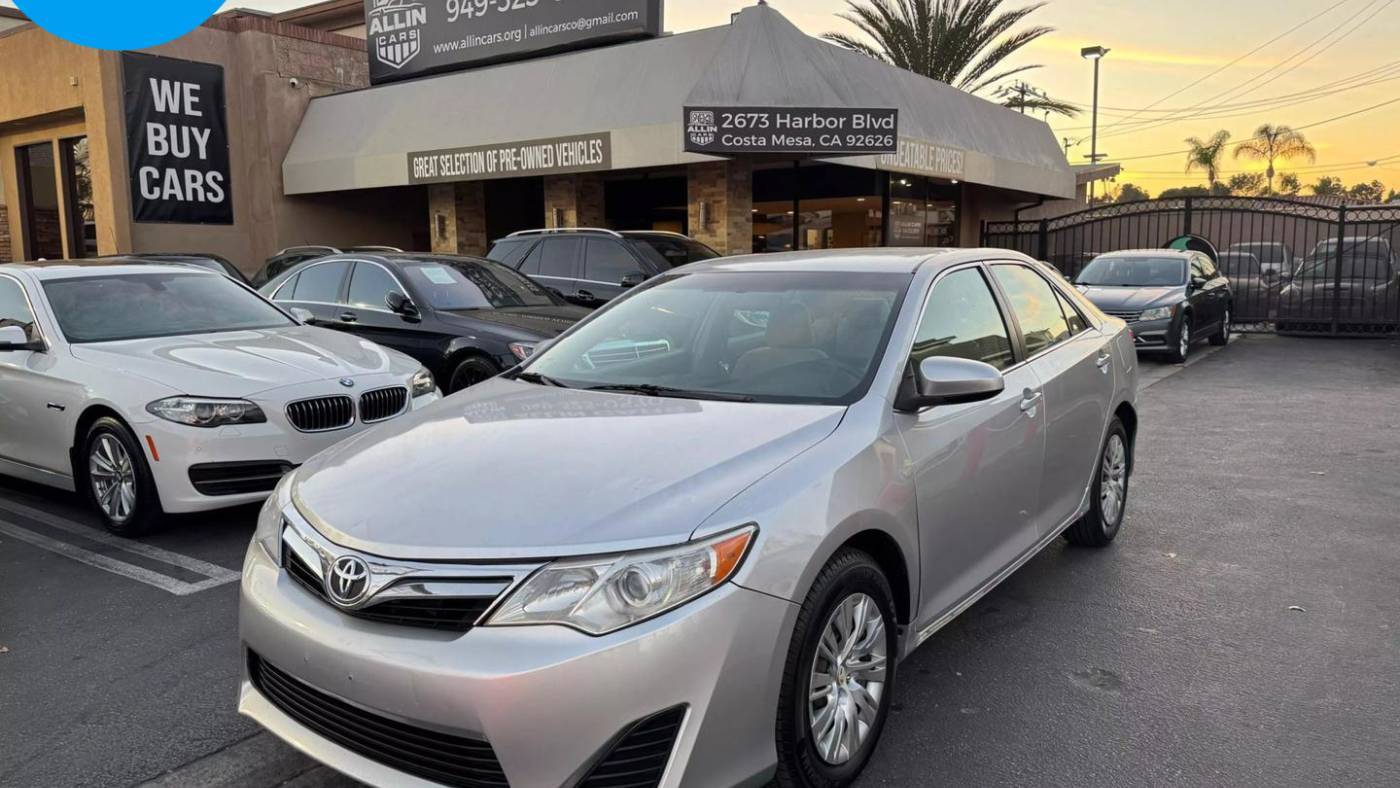 2012 Toyota Camry LE — Sedan — 152,808 mi — Costa Mesa, CA