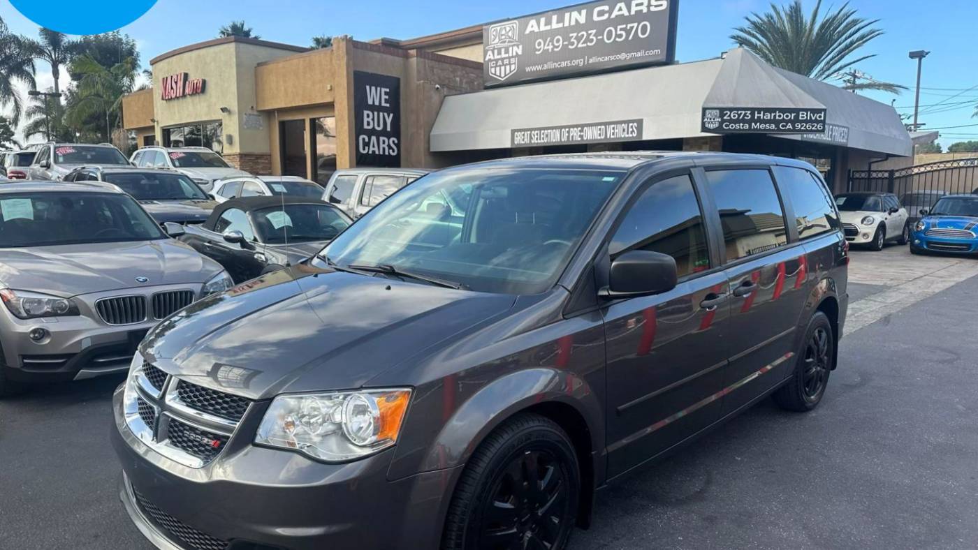 2016 Dodge Grand Caravan SE — Minivan — 76,575 mi — Costa Mesa, CA