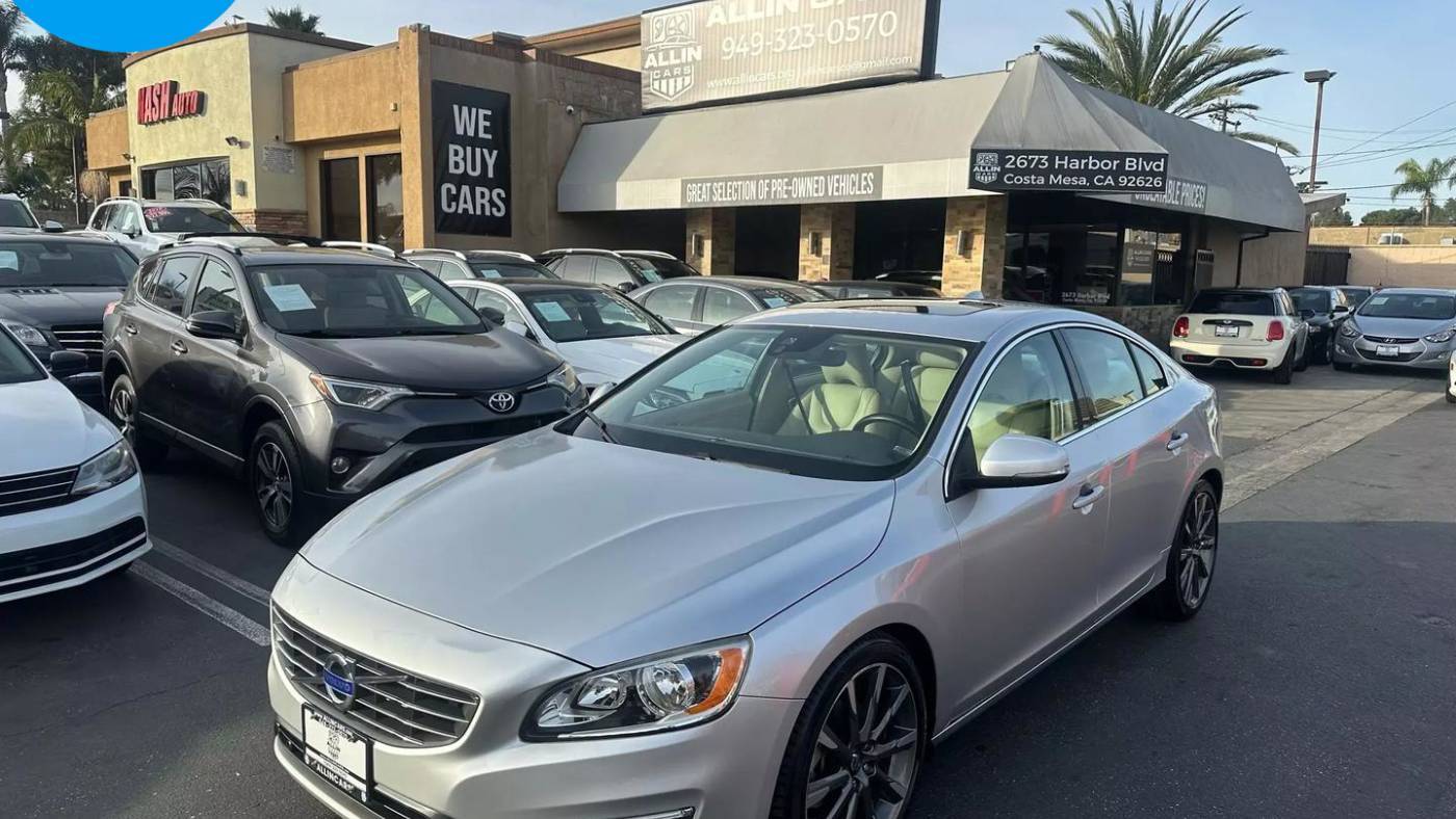 2015 Volvo S60 Premier — Sedan — 44,938 mi — Costa Mesa, CA