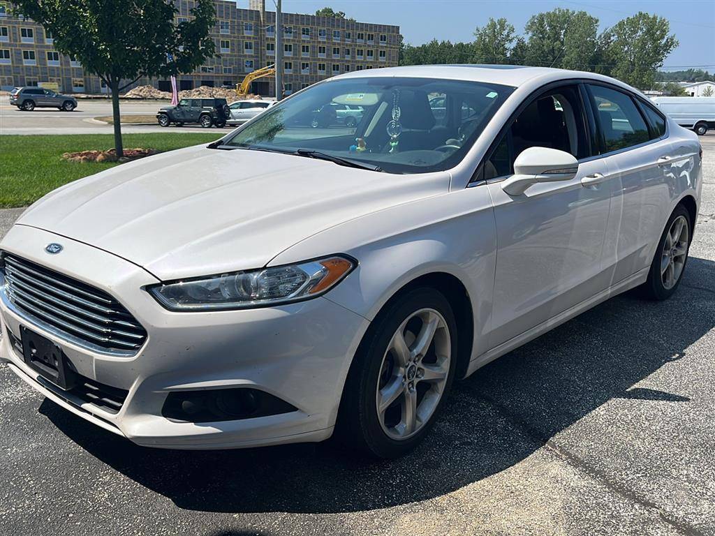 2016 Ford Fusion SE — Sedan — 93,914 mi — Ludington, MI