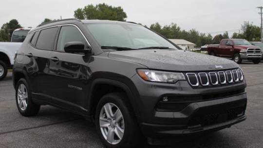 2022 Jeep Compass Latitude — SUV — 18,646 mi — Ludington, MI