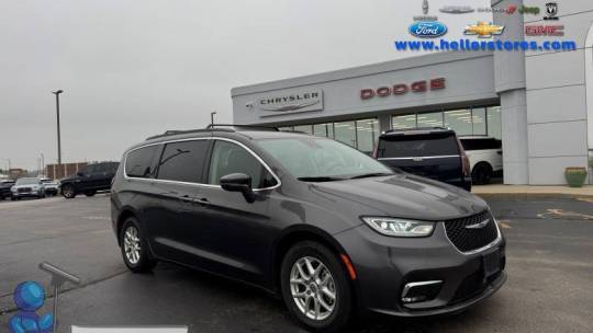 2022 Chrysler Pacifica Touring L — Minivan — 70,526 mi — Pontiac, IL