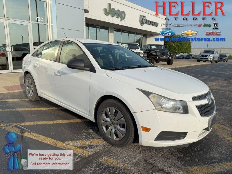 2013 Chevrolet Cruze LS — Sedan — 108,512 mi — Pontiac, IL