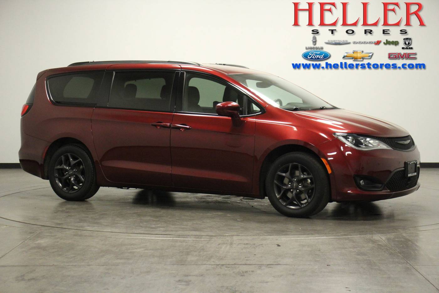 2020 Chrysler Pacifica Touring L Plus — Minivan — 79,076 mi — Pontiac, IL