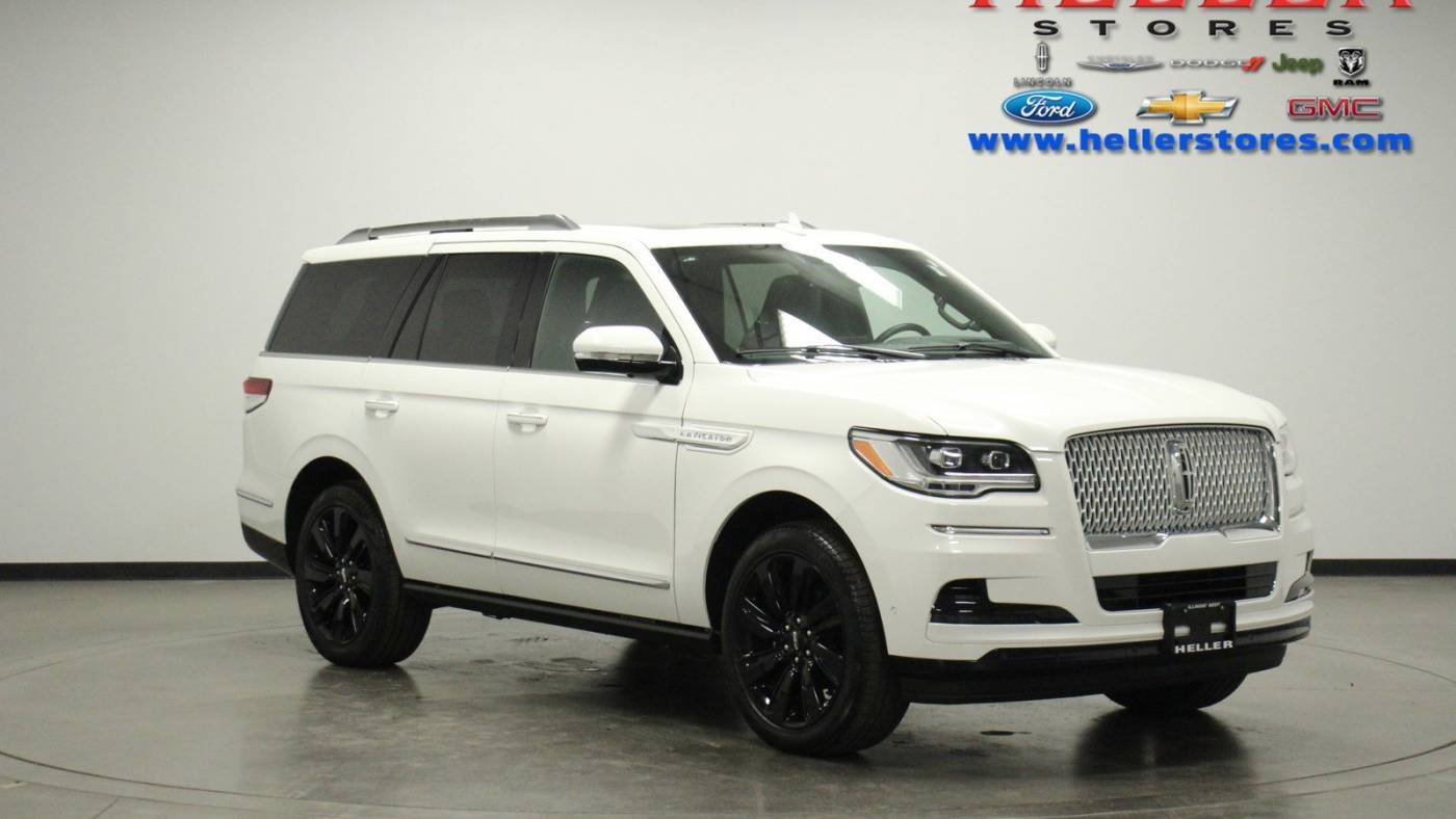 2023 Lincoln Navigator Reserve — SUV — 12,359 mi — Pontiac, IL