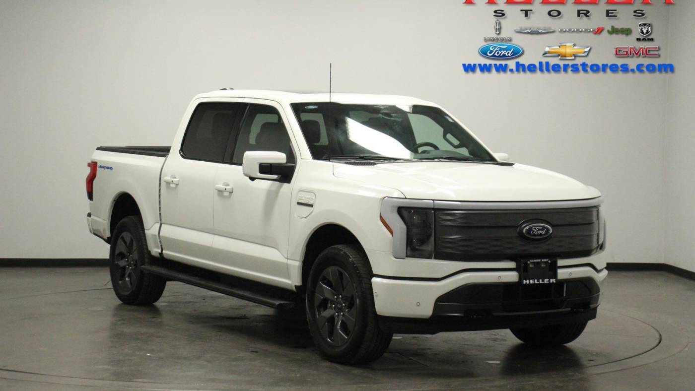 2023 Ford F-150 Lightning LARIAT — Pickup Truck — 17,205 mi — Pontiac, IL