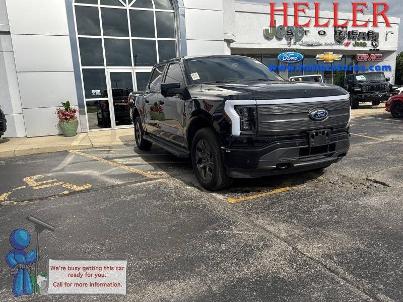 2023 Ford F-150 Lightning LARIAT — Pickup Truck — 17,349 mi — Pontiac, IL