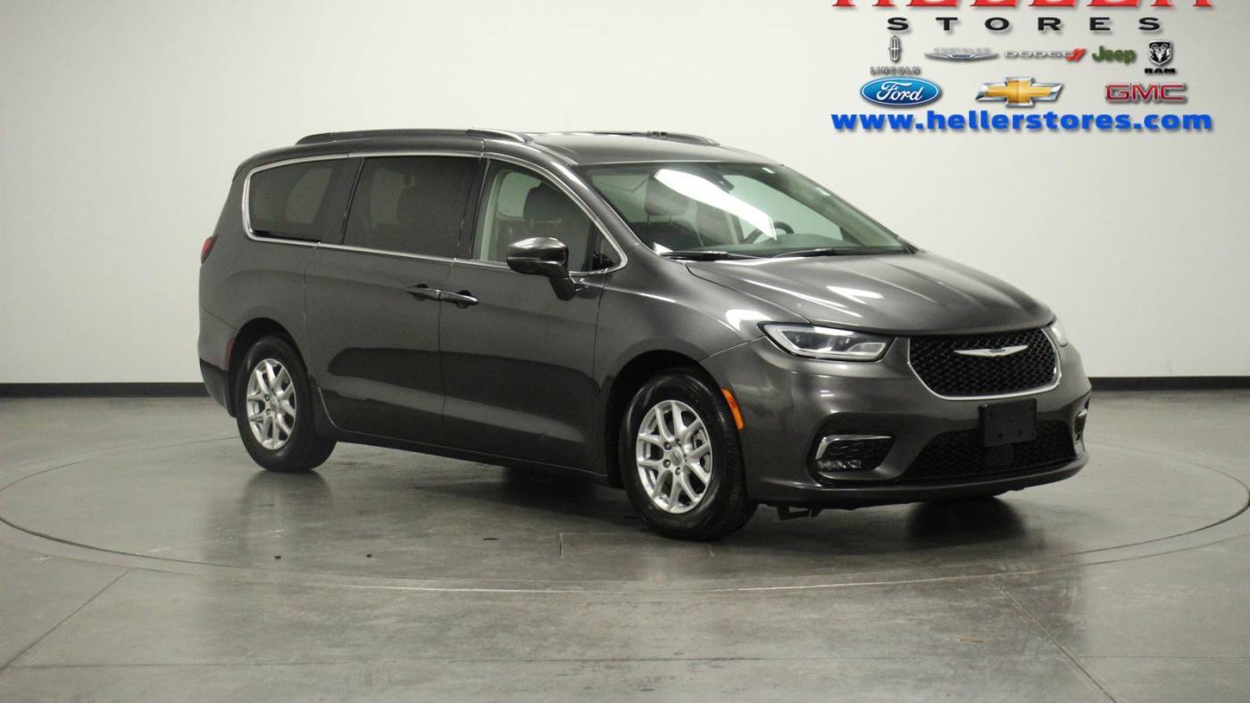 2022 Chrysler Pacifica Touring L — Minivan — 57,415 mi — Pontiac, IL