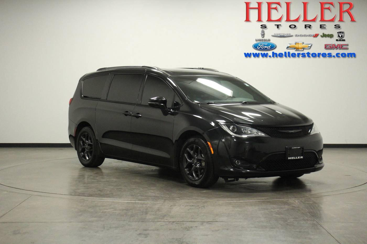 2020 Chrysler Pacifica Limited — Minivan — 50,352 mi — Pontiac, IL