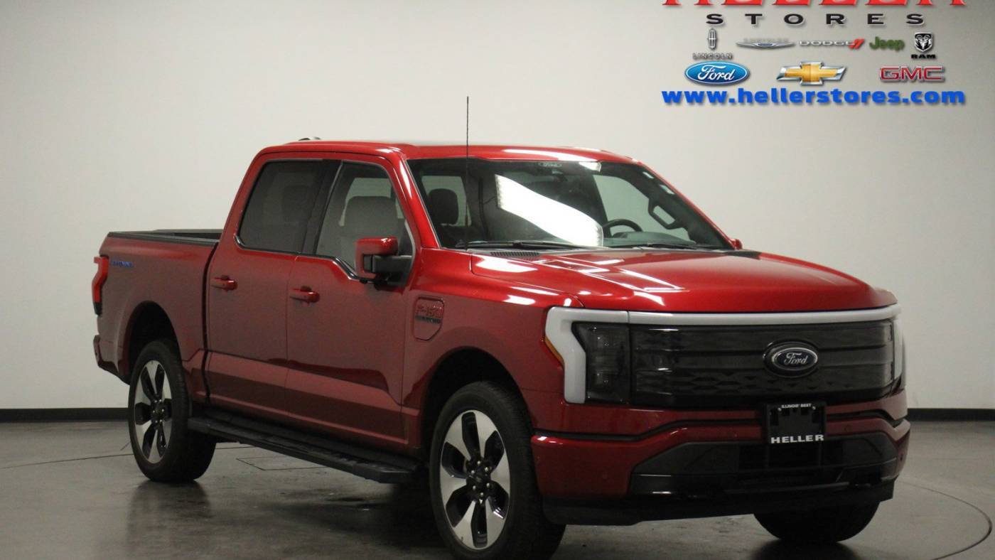2022 Ford F-150 Lightning Platinum — Pickup Truck — 27,872 mi — Pontiac, IL