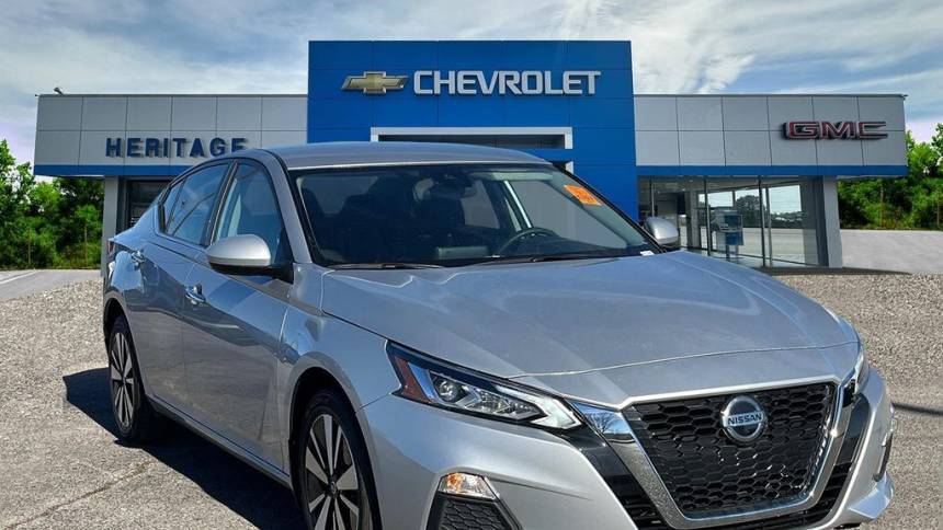 2022 Nissan Altima SV — Sedan — 49,636 mi — Lawrenceburg, TN
