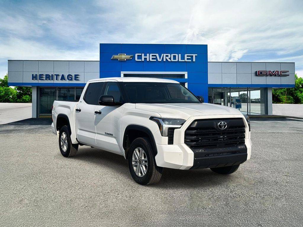 2024 Toyota Tundra SR5 — Pickup Truck — 3,180 mi — Lawrenceburg, TN