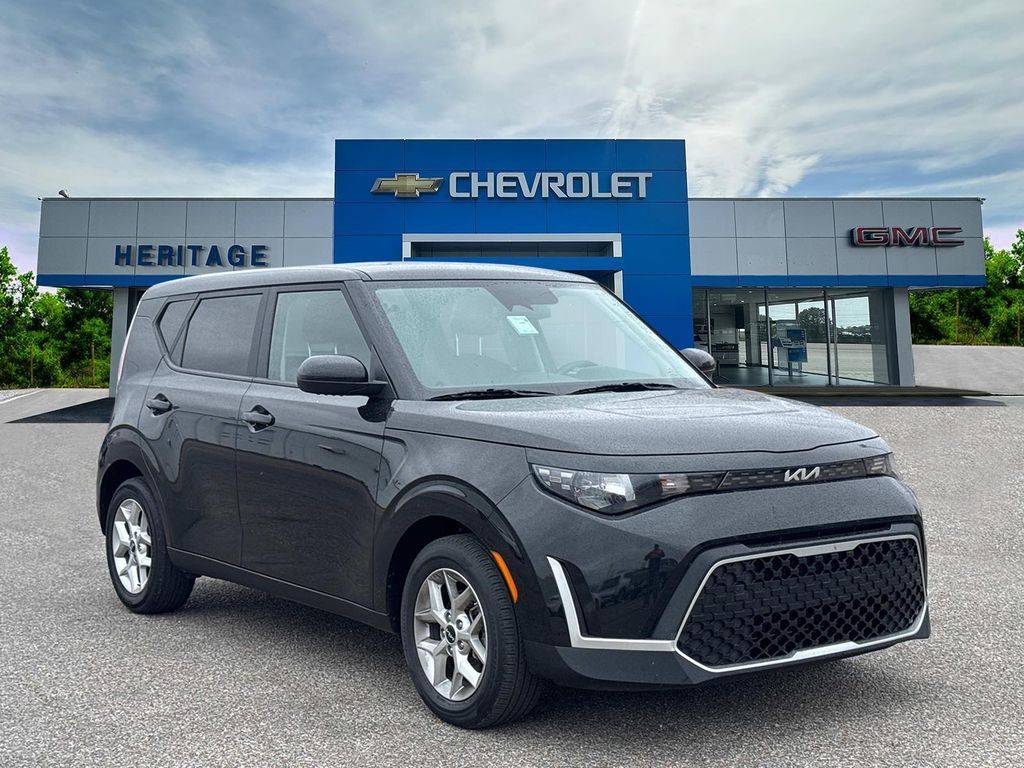 2023 Kia Soul LX — Hatchback — 27,653 mi — Lawrenceburg, TN