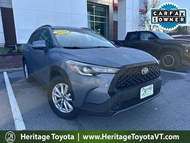 2022 Toyota Corolla Cross LE — SUV — 18,675 mi — Burlington, VT