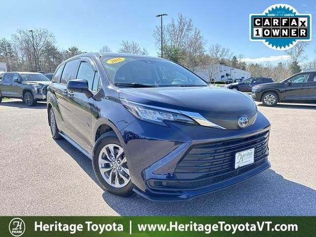 2021 Toyota Sienna LE — Minivan — 109,836 mi — Burlington, VT