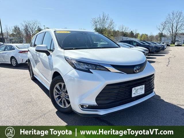 2022 Toyota Sienna XLE — Minivan — 65,967 mi — Burlington, VT